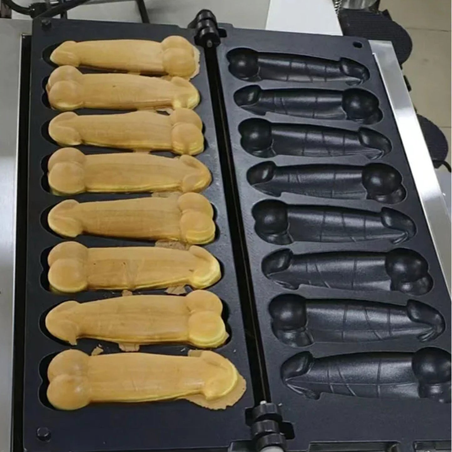 Máquina para hacer gofres con pene abatible de 8 rejillas