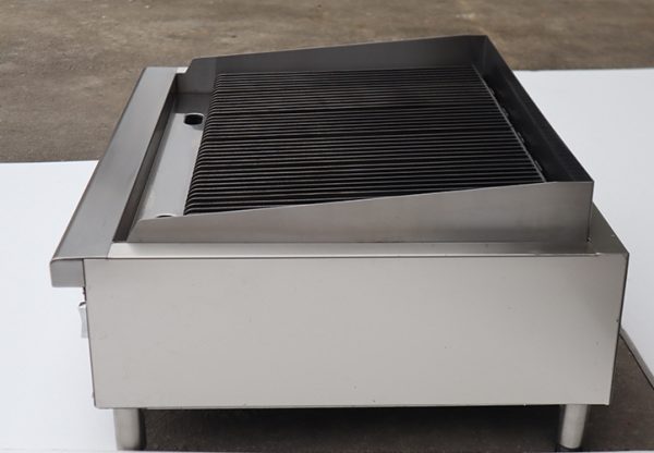 Commercial 2800Pa Wide Striped Liquefied Gas Steak Grill oyster Grill for Household Hotel Use Indoor Non-stick Griddle