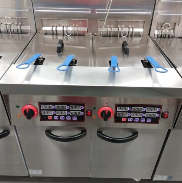 Commercial Vertical 2-Tank Electric Fryer (4-Basket) with Timer | 30L+30L Dual Tank Deep Fryer, 18kW+18kW (JDF-26-2A)