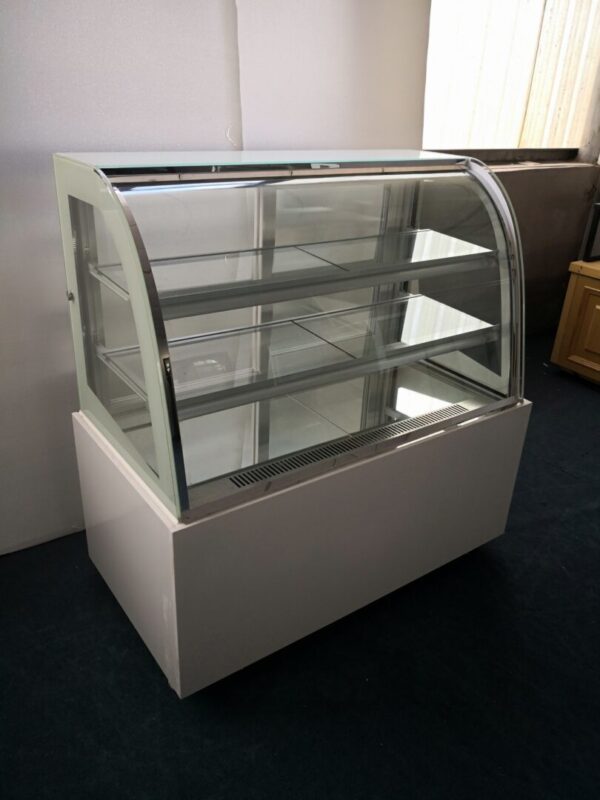 ptr Commercial Curved Glass Cake Display Showcase Anti-Fog Tempered Glass LED Lighting Adjustable Temperature Control for Mousse