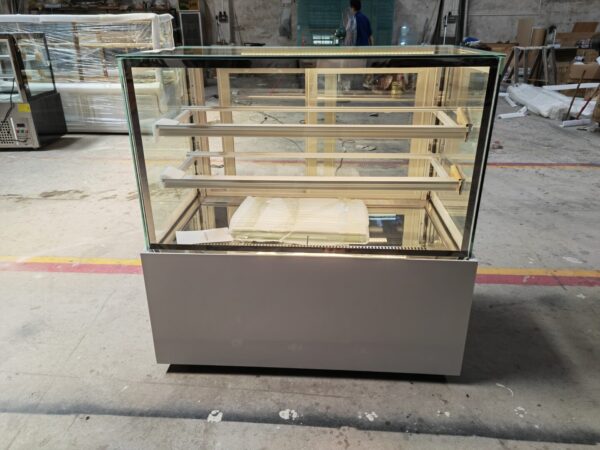 High Transparent Four Sided Defogging Glass Commercial Cake Display Showcase LED Lighting Automatic Defrost Energy Refrigerant